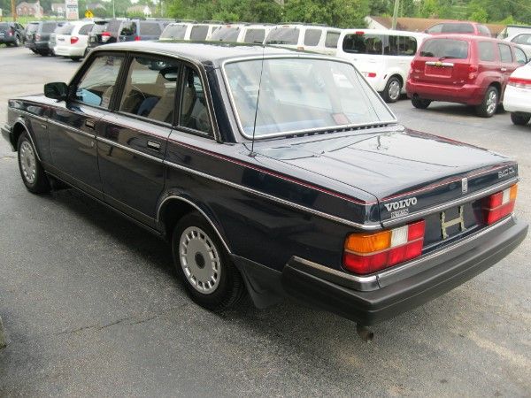1987 Volvo 240 SR5 TRD Sport