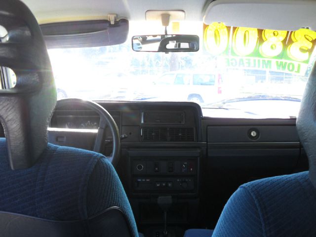 1987 Volvo 240 SR5 TRD Sport