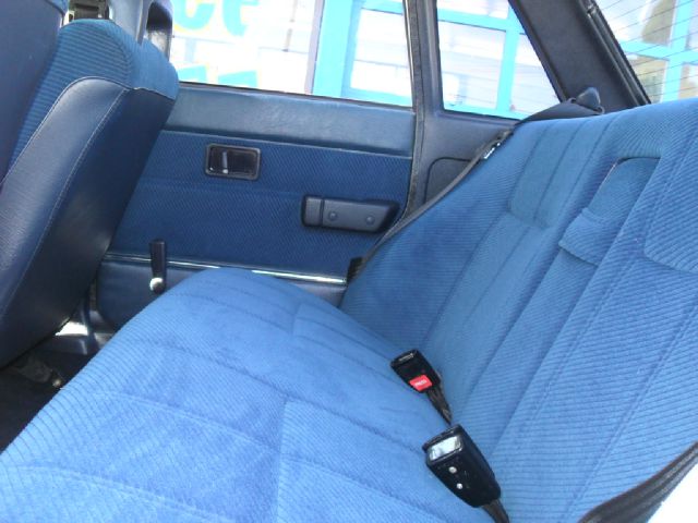 1987 Volvo 240 SR5 TRD Sport