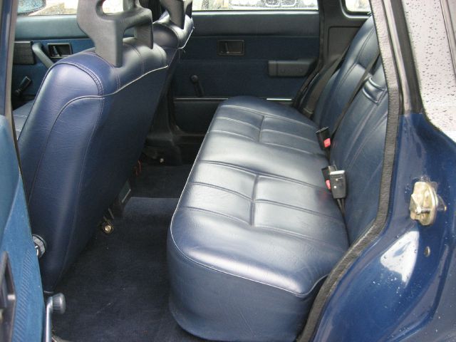 1988 Volvo 240 SR5 TRD Sport