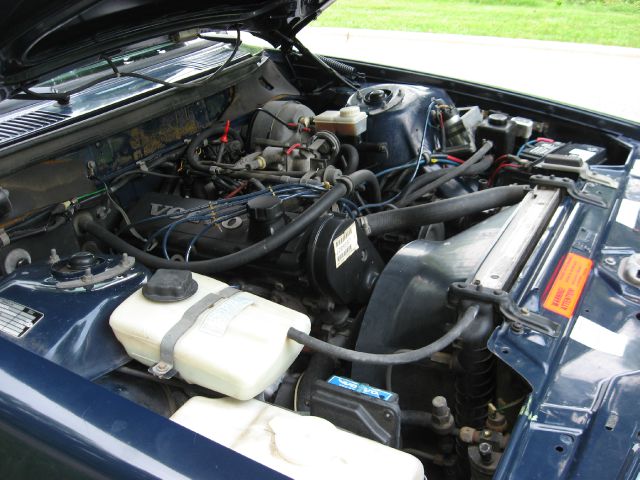 1988 Volvo 240 SR5 TRD Sport