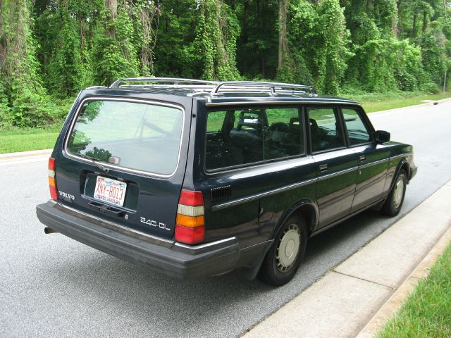 1988 Volvo 240 SR5 TRD Sport