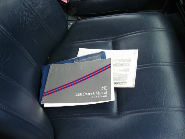 1988 Volvo 240 SR5 TRD Sport