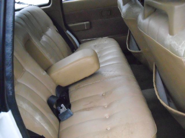 1988 Volvo 240 SR5 TRD Sport