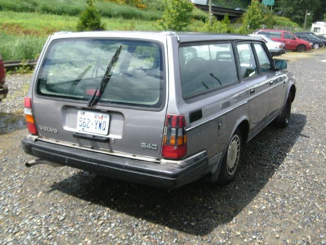 1991 Volvo 240 Base