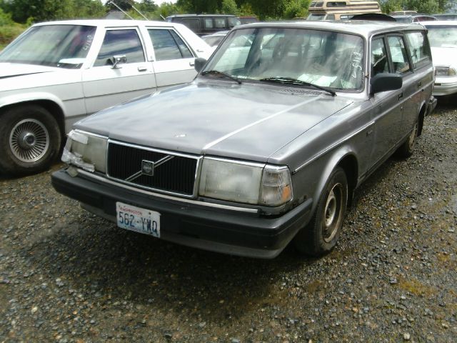 1991 Volvo 240 Base