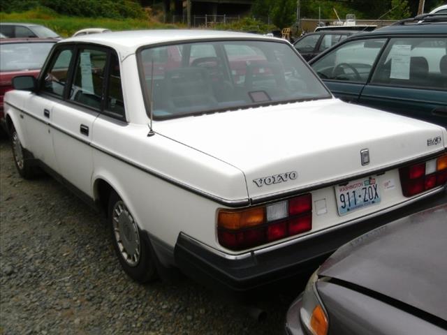 1991 Volvo 240 Clubman Base