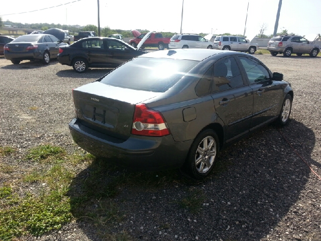 2007 Volvo 240 4X4 ED. Bauer EL