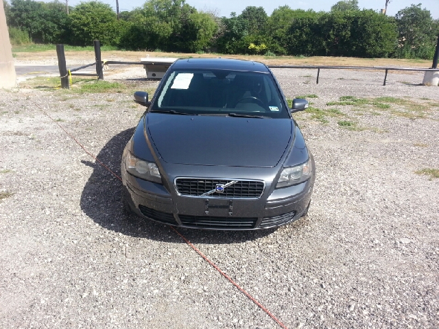 2007 Volvo 240 4X4 ED. Bauer EL