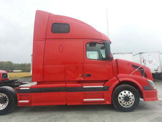 2005 Volvo 670 Unknown