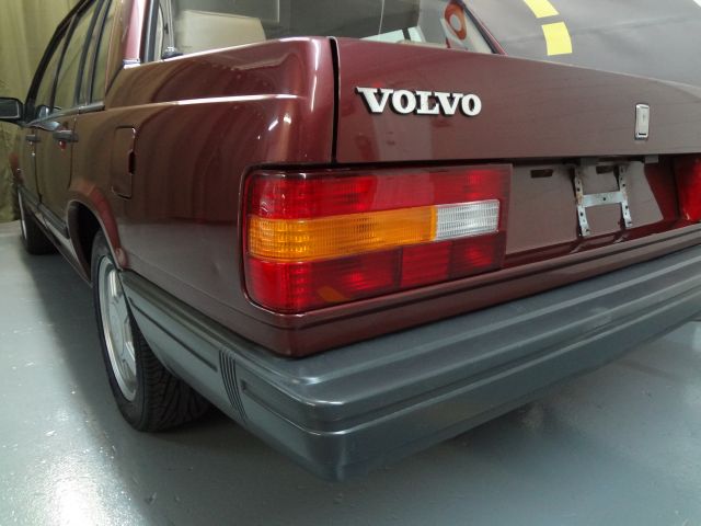 1991 Volvo 740 Series Series 4