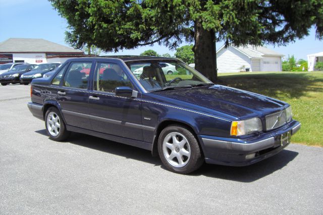 1993 Volvo 850 Series LS Special Value