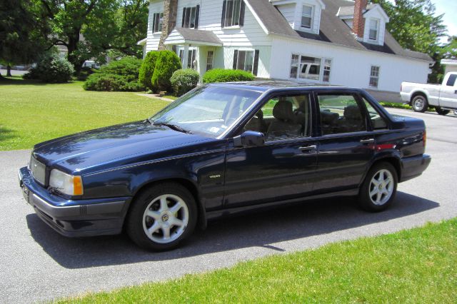 1993 Volvo 850 Series LS Special Value
