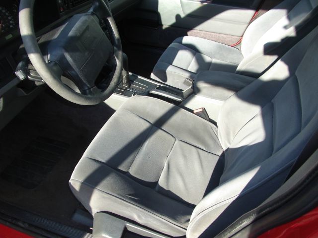 1995 Volvo 850 Series S Sedan