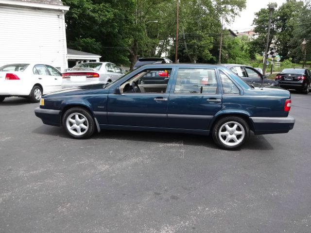 1995 Volvo 850 Series LS Special Value