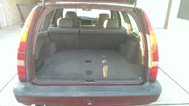 1996 Volvo 850 Series Unknown