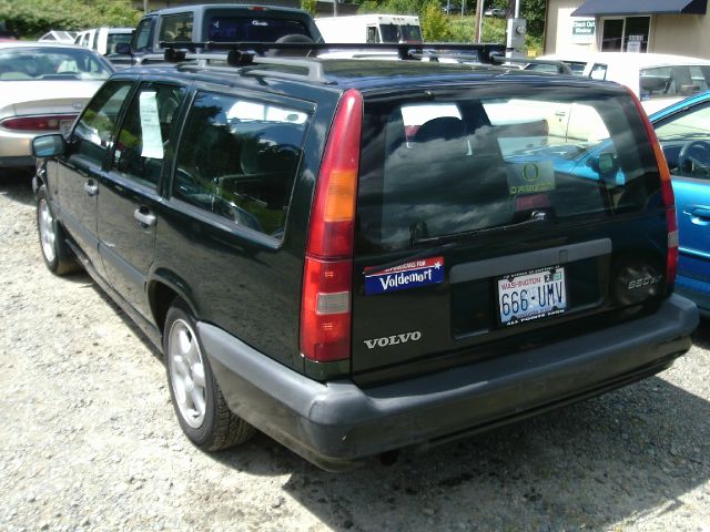 1996 Volvo 850 Series LS Special Value