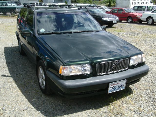 1996 Volvo 850 Series LS Special Value