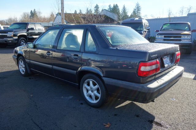 1996 Volvo 850 Series LS Special Value