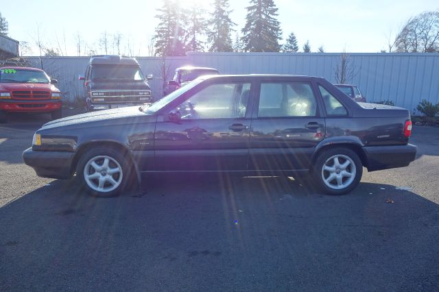 1996 Volvo 850 Series LS Special Value