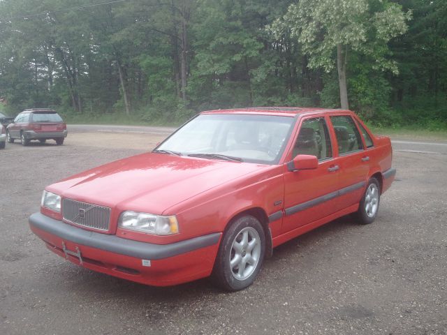 1997 Volvo 850 Series Base