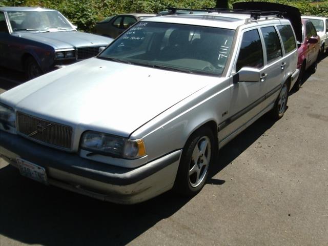 1997 Volvo 850 Series 3.2 Quattro S-line AWD Sedan