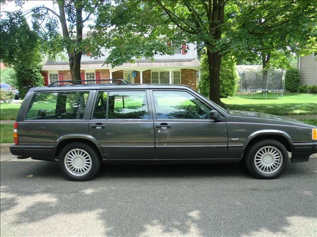 1993 Volvo 940 Series Unknown