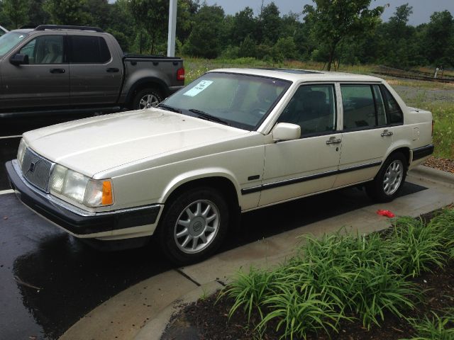 1994 Volvo 960 Series Base