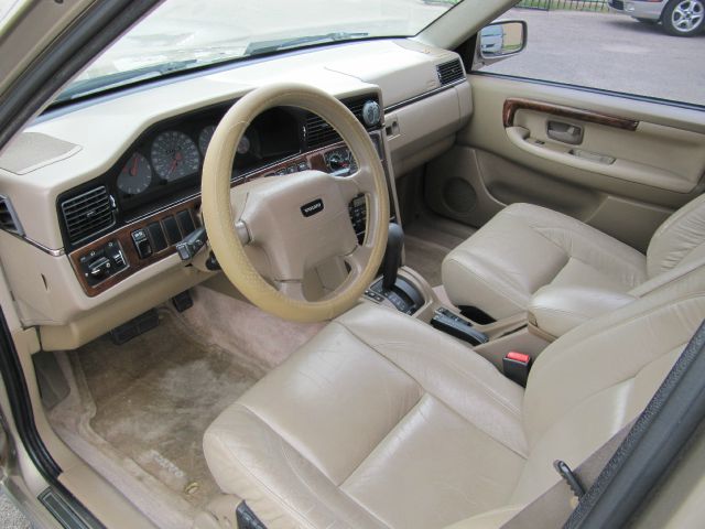 1995 Volvo 960 Series Base