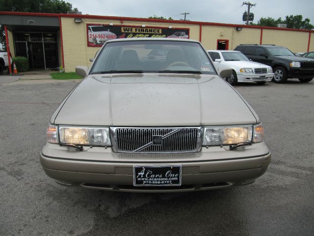 1995 Volvo 960 Series Base