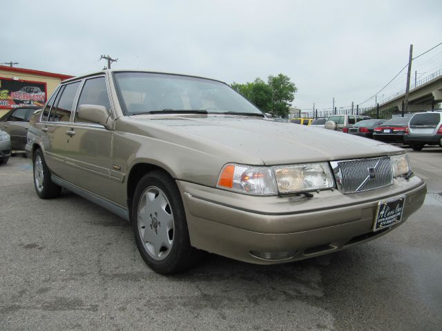 1995 Volvo 960 Series Base