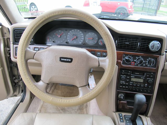 1995 Volvo 960 Series Base