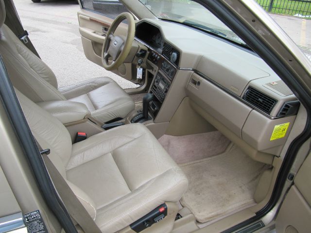 1995 Volvo 960 Series Base