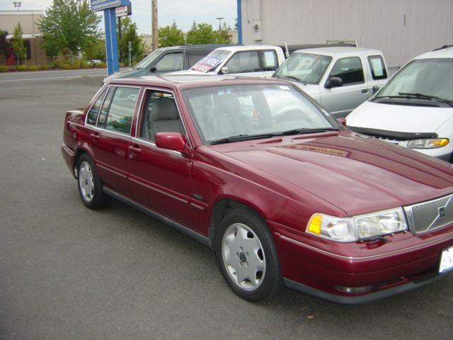 1997 Volvo 960 Series Base