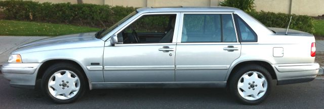 1997 Volvo 960 Series Base