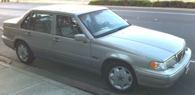 1997 Volvo 960 Series Base