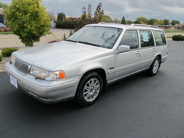 1997 Volvo 960 Series Base