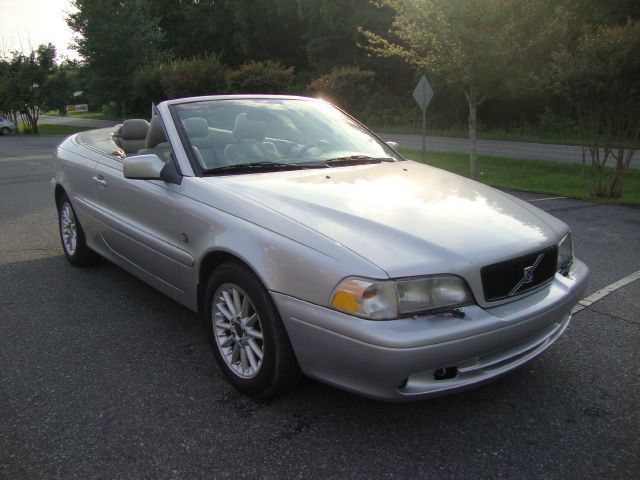 2000 Volvo C70 4dr 114 WB XLT 4WD