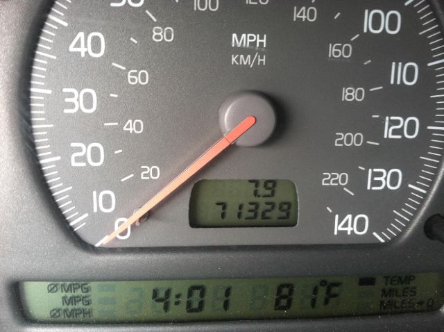 2001 Volvo C70 4dr 114 WB XLT 4WD