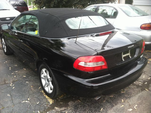 2001 Volvo C70 4dr 114 WB XLT 4WD