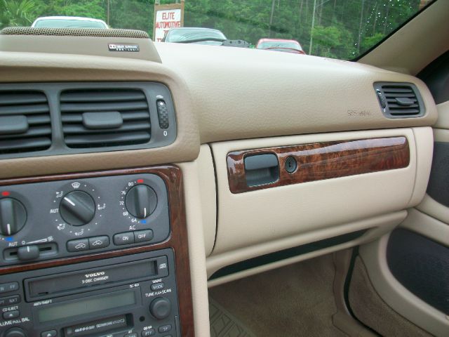 2001 Volvo C70 4dr Overland 4WD 4x4 SUV