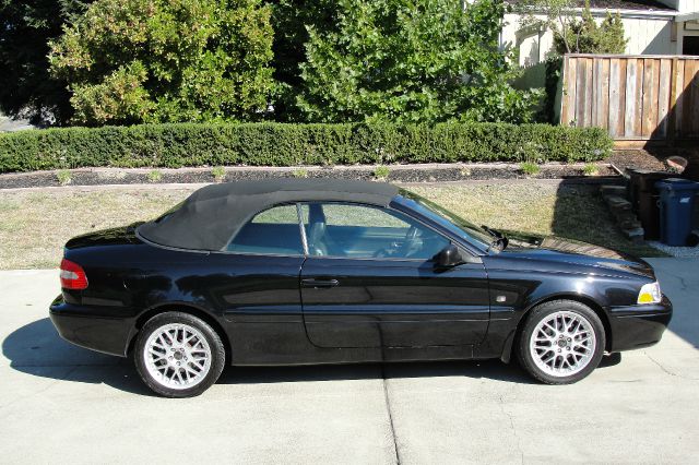 2003 Volvo C70 4dr 114 WB XLT 4WD