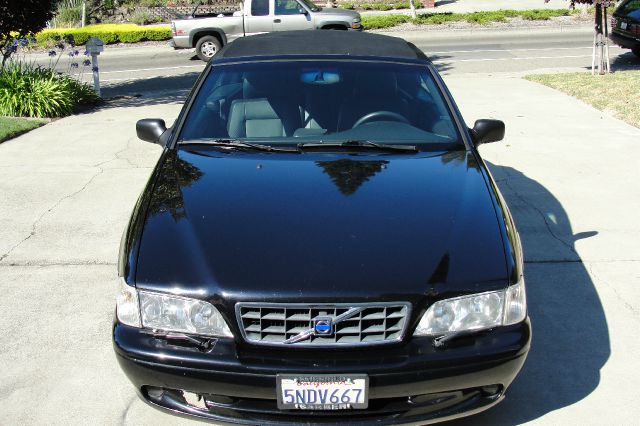 2003 Volvo C70 4dr 114 WB XLT 4WD