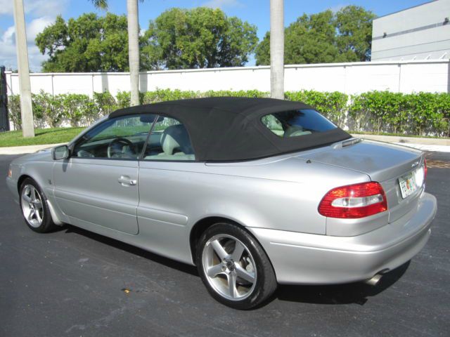2004 Volvo C70 1.8T Quattro