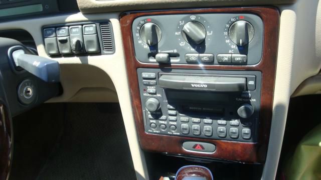 2004 Volvo C70 4dr 114 WB XLT 4WD