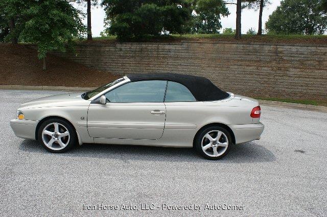 2004 Volvo C70 Unknown