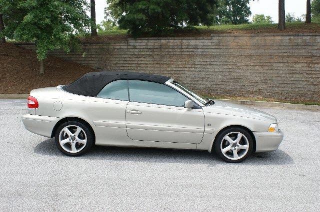 2004 Volvo C70 Unknown