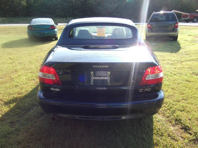 2004 Volvo C70 4dr 114 WB XLT 4WD