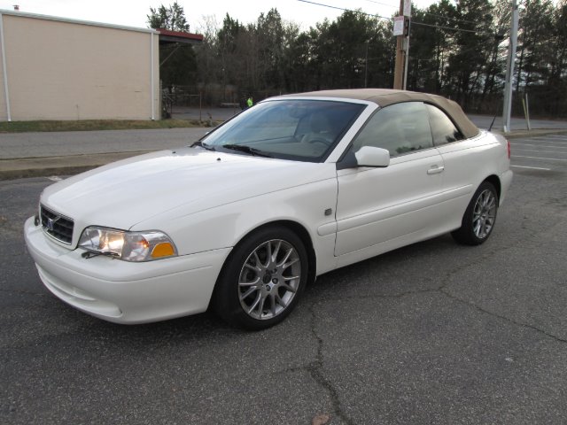 2004 Volvo C70 4dr 114 WB XLT 4WD
