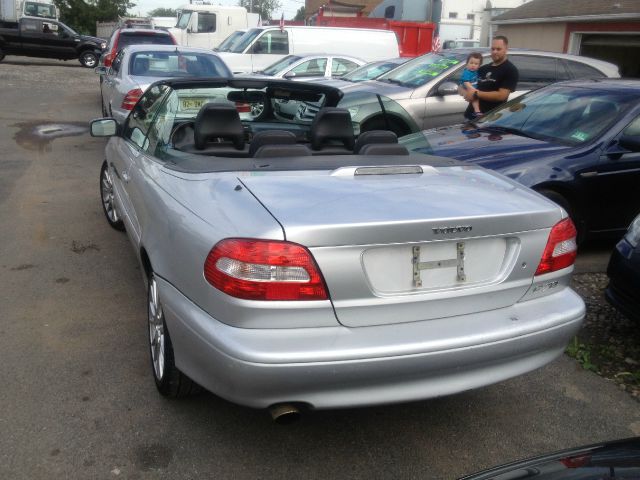 2005 Volvo C70 Unknown